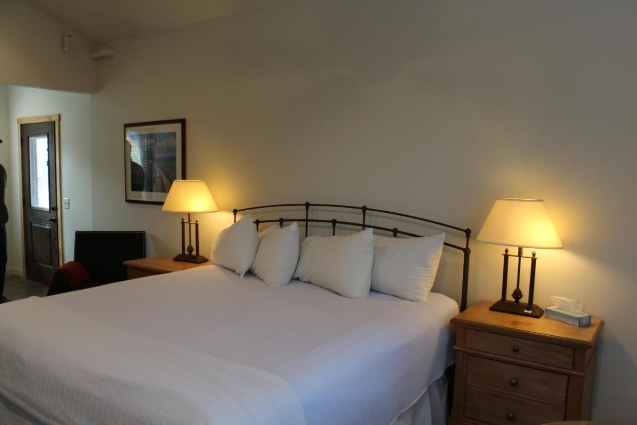 Cedar Creek Hotel New Haven Buitenkant foto