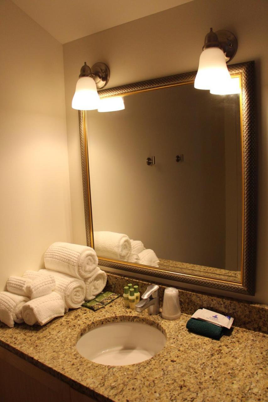 Cedar Creek Hotel New Haven Buitenkant foto