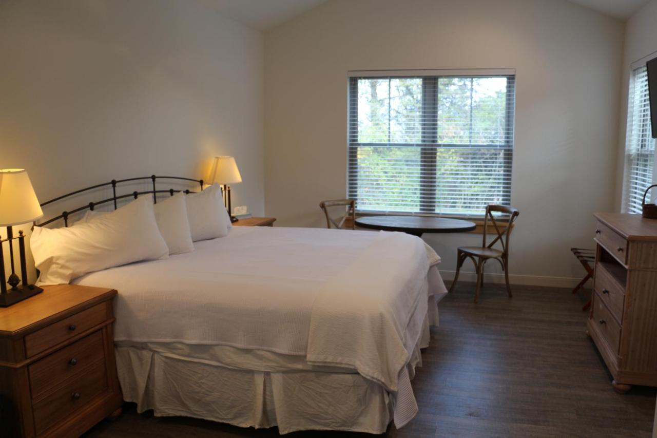 Cedar Creek Hotel New Haven Buitenkant foto